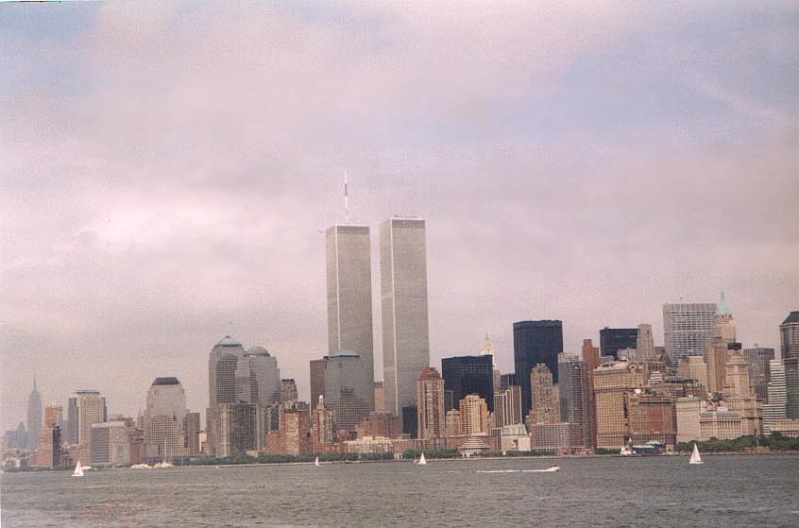 ny03.jpg - Manhattan Skyline